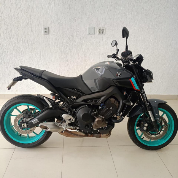 MT 09